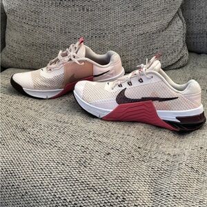 Nike METCON Women's Light Pink and Dark Pink Cross-Training Shoes